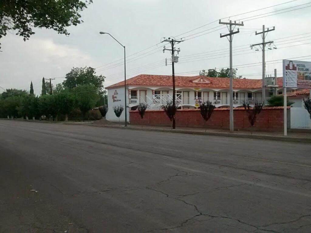 Hotel Dublan Inn Nuevo Casas Grandes Zewnętrze zdjęcie